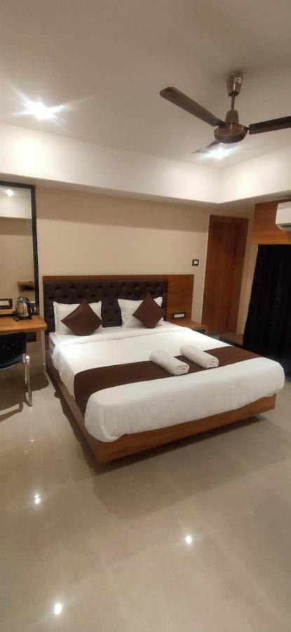 Aditya Inn Guwahati Exterior photo